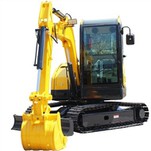 Excavator pentru lucrări rutiere